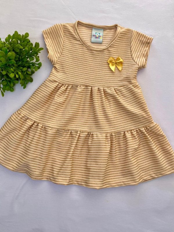 Vestido com Babados Listra Dourada